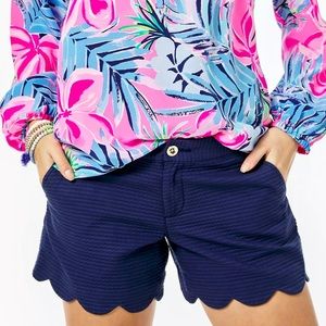 Navy blue Lilly Buttercup shorts!